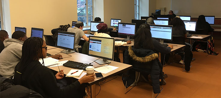 1<p>LSAMP Apprentices taking their seminar class this past semester.</p>