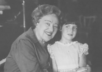 Nadia Reisenberg and Dalit Warshaw, age 7, 1982