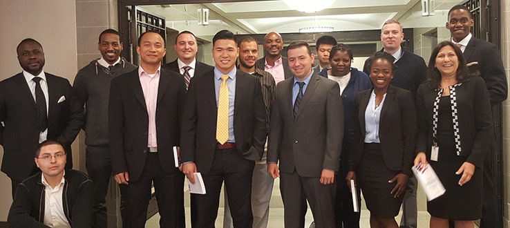Alumna from Federal Reserve Bank shares job searching techniques.