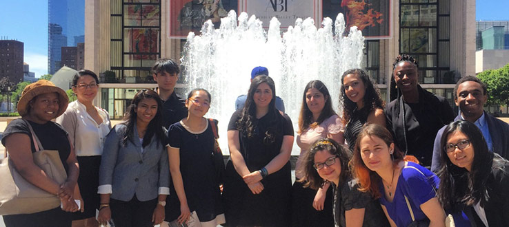 Lincoln Center recruiter speaks about competitive résumés and cover letters.