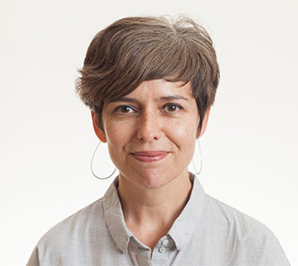 Professor Mόnica De La Torre