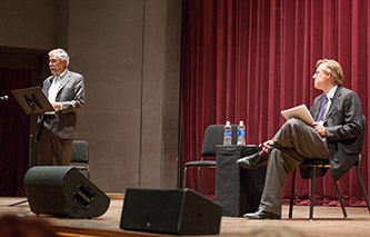 <p>Paul Krugman and Thomas Frank at the 2015 Robert L. Hess Memorial Lecture. </p>