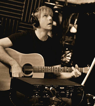 <p>Eric Davis </p>