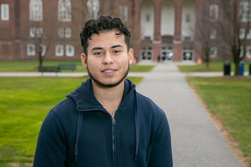 Koppelman School of Business finance major Kevin Reyes