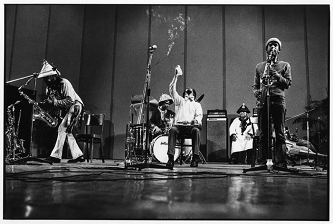 Art Ensemble of Chicago : Bergamo, 1974. Joseph Jarman (sax, left), Lester Bowie (trumpet), Roscoe Mitchell (sax, right), Malachi Favors (bass), Don Moy (drums). Photo by Roberto Masotti.