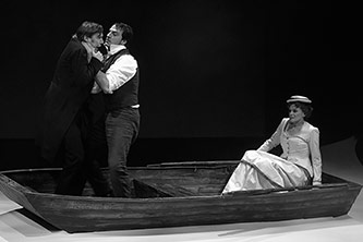 A scene from <em>Thérèse Raquin</em> by the Dicapo Opera Theater. Photo by Hiroyuki Ito for <em>The New York Times</em>