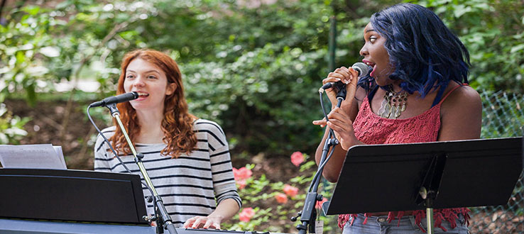 Pop-up concerts at our Lily Pond, free for your entertainment.